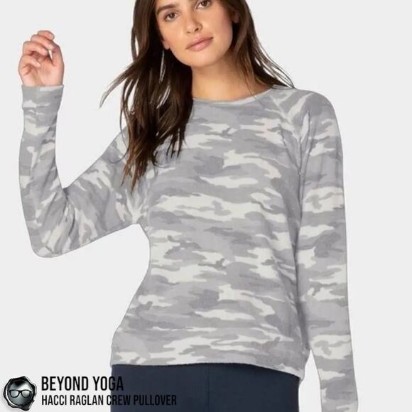 BEYOND YOGA HACCI FAVORITE RAGLAN CREWNECK SWEATSHIRT IN GRAY CAMO XS PULLOVER - Picture 12 of 13